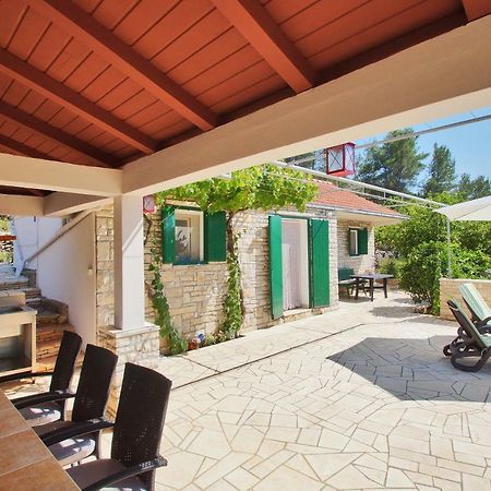 Holiday Home Liberan Vela Luka Exterior foto